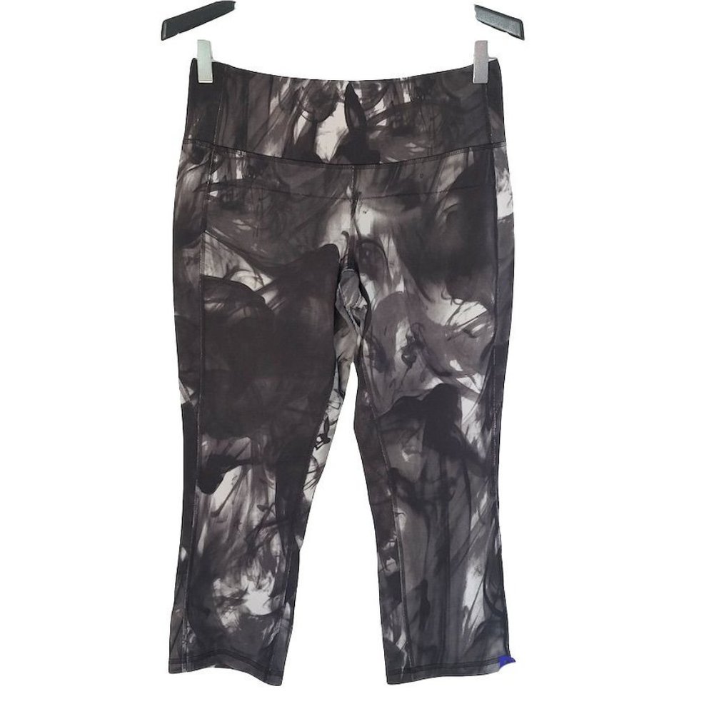lucy.com Crop Leggings